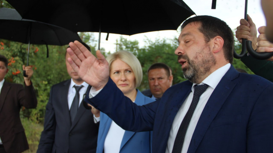 Вице-премьеру Правительства РФ Виктории Абрамченко показали крупнейший коллектор Саратова