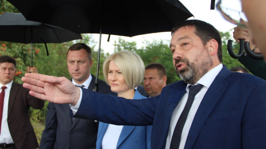 Вице-премьеру Правительства РФ Виктории Абрамченко показали крупнейший коллектор Саратова