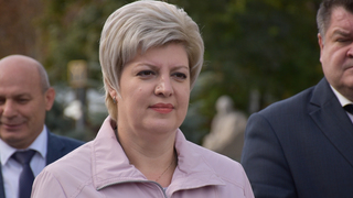Кураторы и сотрудники органов безопасности от Лады Мокроусовой: мэр обеспокоена активностью мошенников