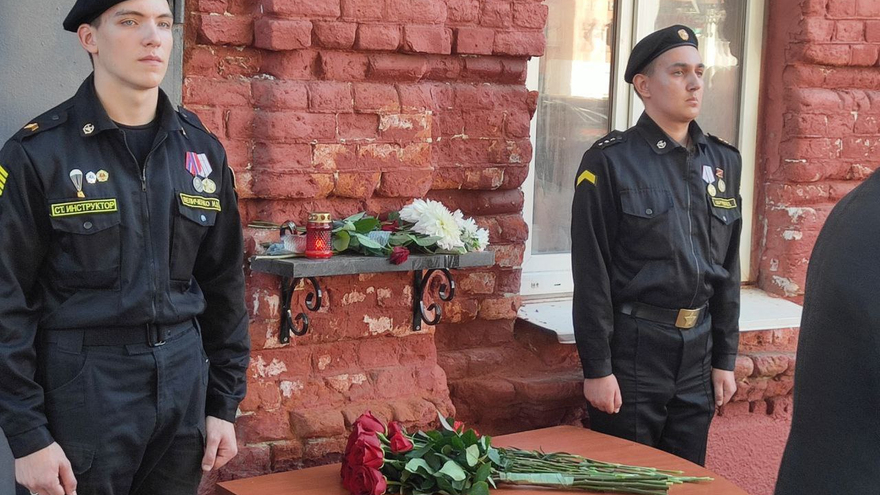 Друг, патриот, профессионал: в Саратове почтили память актера Сергея Пускепалиса
