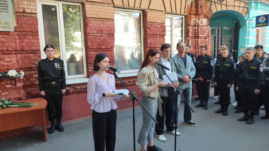Друг, патриот, профессионал: в Саратове почтили память актера Сергея Пускепалиса