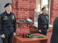 Друг, патриот, профессионал: в Саратове почтили память актера Сергея Пускепалиса