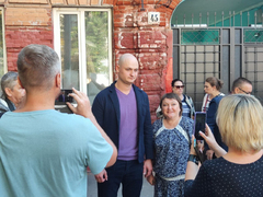 Друг, патриот, профессионал: в Саратове почтили память актера Сергея Пускепалиса