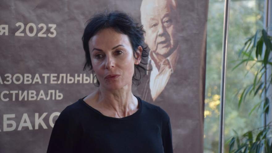 Таганка привезла в Саратов комедию Вишневый сад