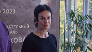 Таганка привезла в Саратов комедию Вишневый сад