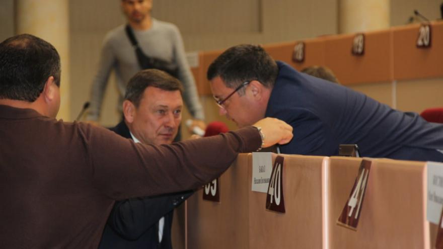В Саратовской области не хватает миллиарда на повышение зарплаты медикам