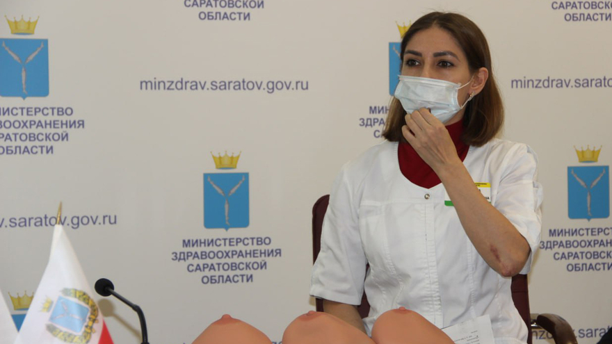 Саратовский врач рассказала женщинам, как искать у себя рак