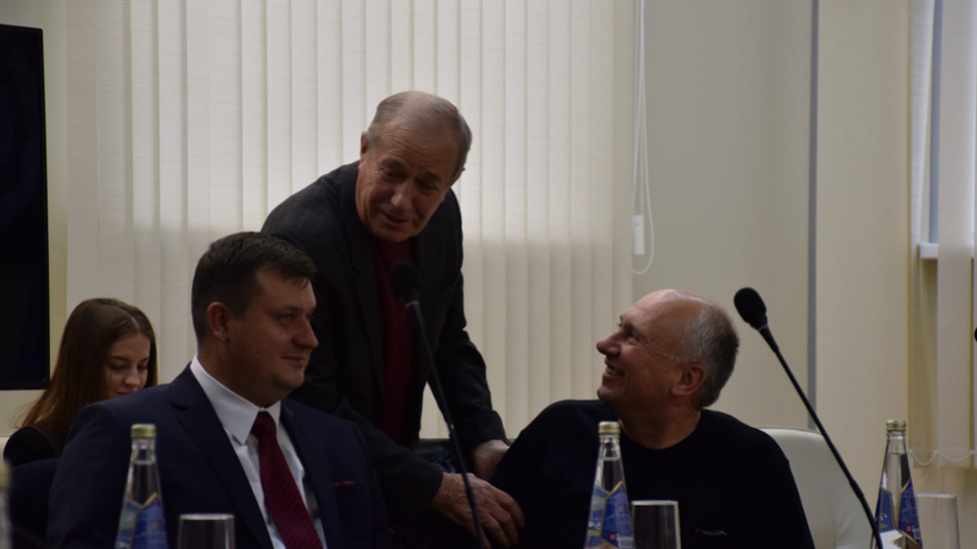 Декан СГУ рассказал о полете над Америкой и объяснил, почему там легче создавать охраняемые природные зоны