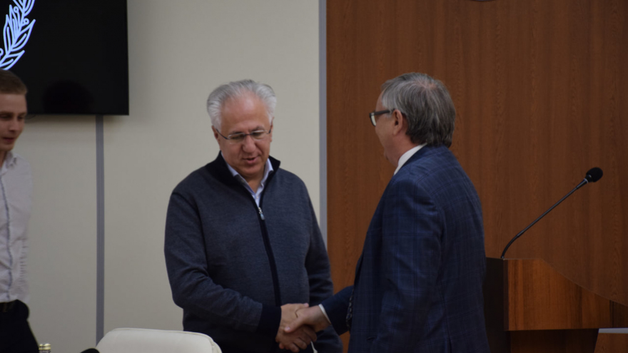 Декан СГУ рассказал о полете над Америкой и объяснил, почему там легче создавать охраняемые природные зоны