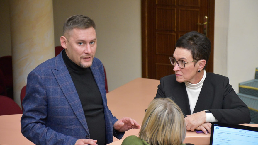 Уборка классов, благоустройство дворов, ремонт книг: названы направления трудового воспитания в саратовских школах