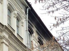Мужчина пострадал на пожаре в федеральном памятнике в центре Саратова