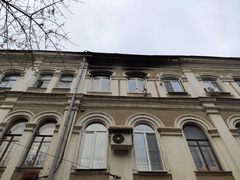 Мужчина пострадал на пожаре в федеральном памятнике в центре Саратова