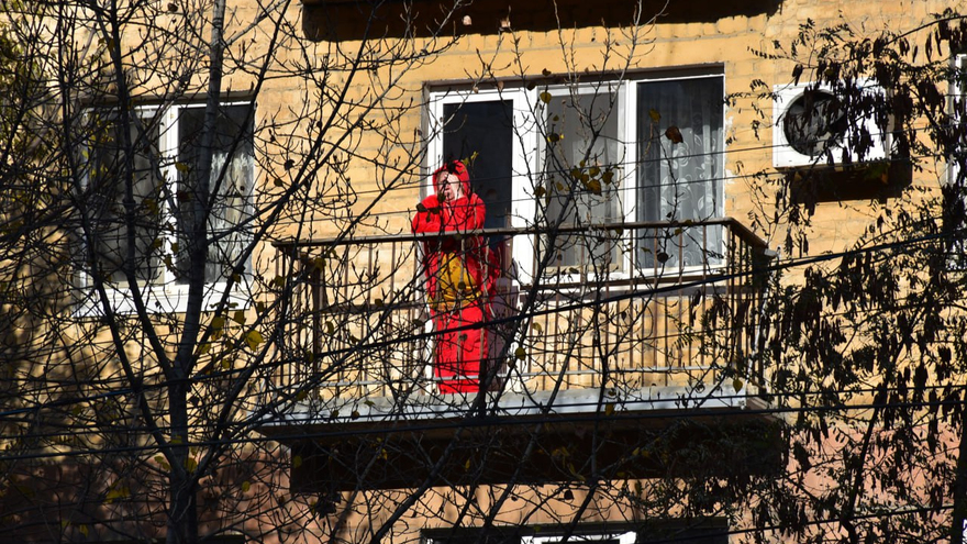 Крестный ход в Саратове объединил тысячи верующих. Фоторепортаж
