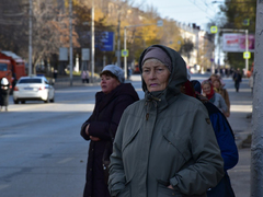 Крестный ход в Саратове объединил тысячи верующих. Фоторепортаж