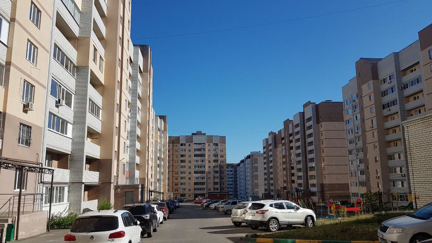 В Саратовской области жилье ждут 3,2 тысячи сирот