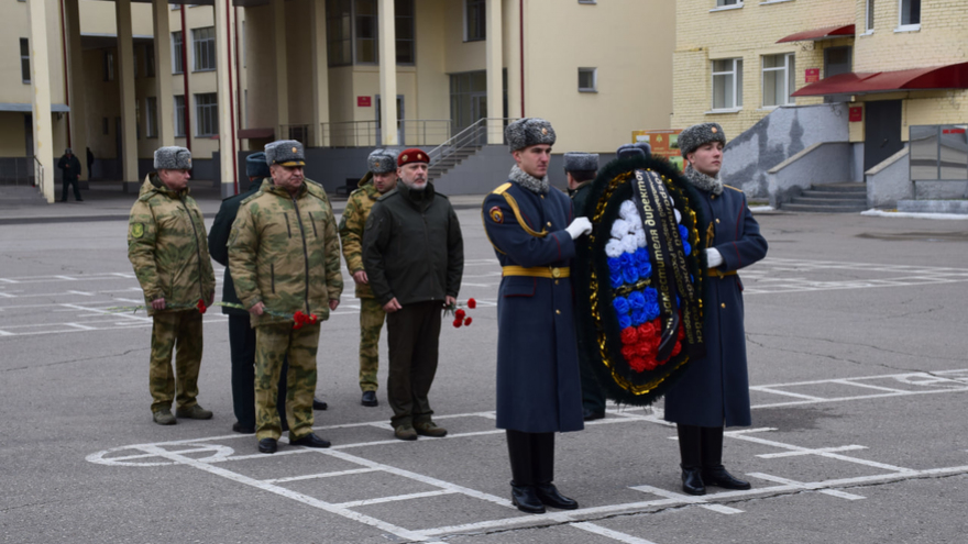 Замдиректора Росгвардии проверил подготовку к СВО в саратовском военном институте
