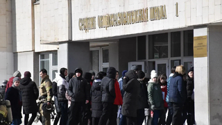 Володин пригрозил чиновникам не помогать в строительстве новых школ, пока не осудят тех, по чьей вине оказались переполнены учреждения