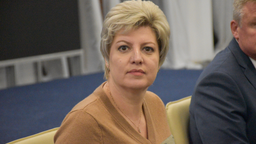 Снегопад в Саратове: мэр Лада Мокроусова нашла персональных ответственных за уборку города