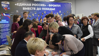 На XXI съезд Единой России отправятся бойцы СВО, активист и фермер из Саратовской области