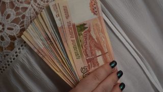 В 2026 году среднюю зарплату в Саратове ждут на уровне 72 тысяч