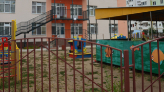 Чиновники из Саратовской области не заплатили за выполненный ремонт крыши детского сада