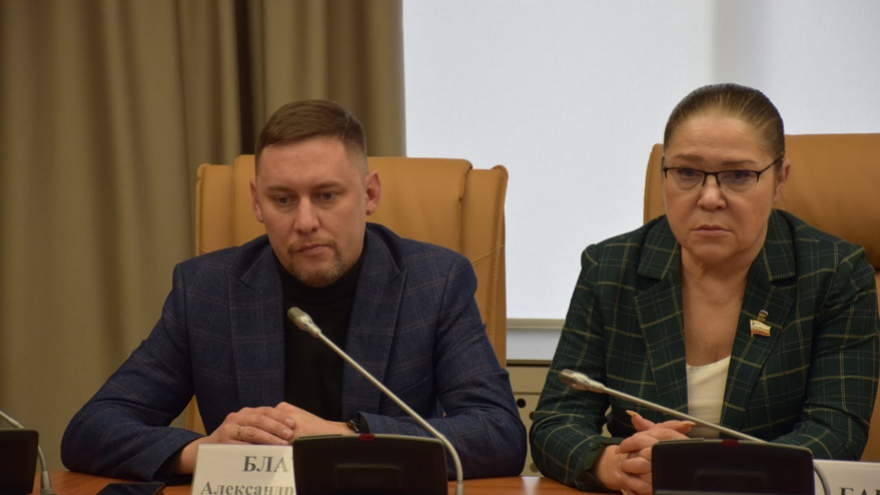 Скрываются недоработки чиновников: министр Петаев отчитывается о скоростном трамвае в Саратове
