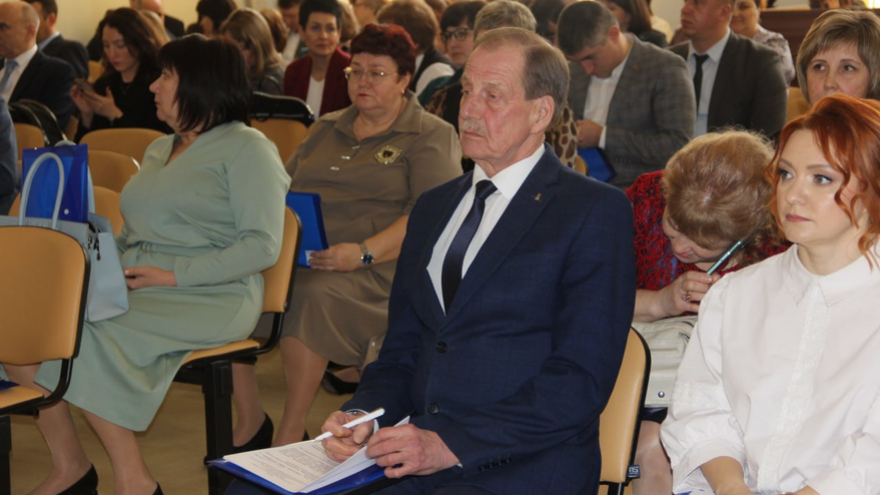 Министр образования намерен научить саратовских школьников управлять дронами, как компьютерами