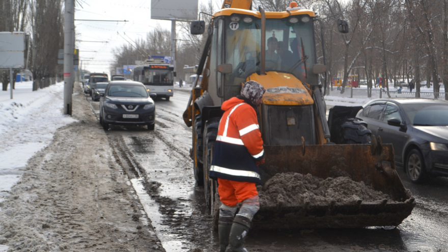 В Саратове уволили главу службы благоустройства из-за плохой уборки снега