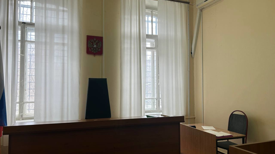 В Саратове предполагаемому организатору проституции продлили арест до 9 мая