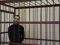 В Саратове предполагаемому организатору проституции продлили арест до 9 мая
