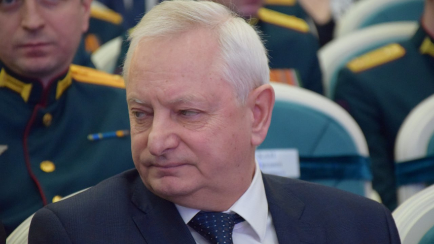 День защитника Отечества: в саратовском правительстве вручили медали За содействие СВО