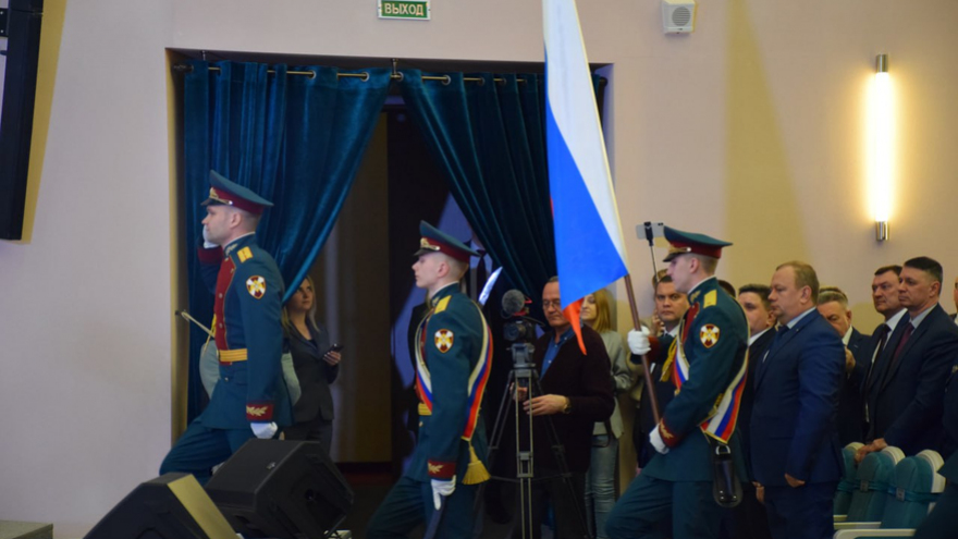 День защитника Отечества: в саратовском правительстве вручили медали За содействие СВО