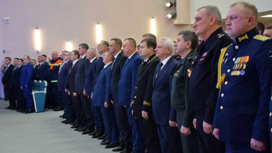 День защитника Отечества: в саратовском правительстве вручили медали За содействие СВО