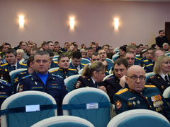 День защитника Отечества: в саратовском правительстве вручили медали За содействие СВО