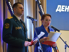 День защитника Отечества: в саратовском правительстве вручили медали За содействие СВО