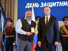 День защитника Отечества: в саратовском правительстве вручили медали За содействие СВО