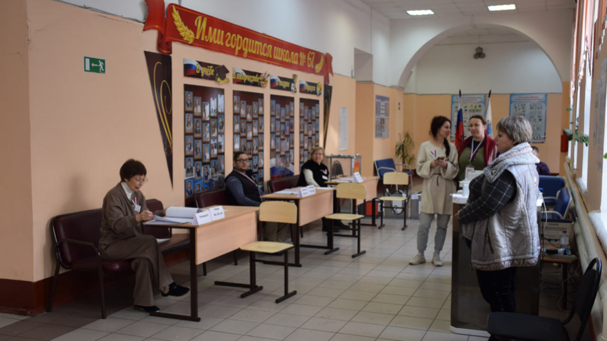 Выборы. В Саратовской области избирателям дарили брелоки и шоколадки