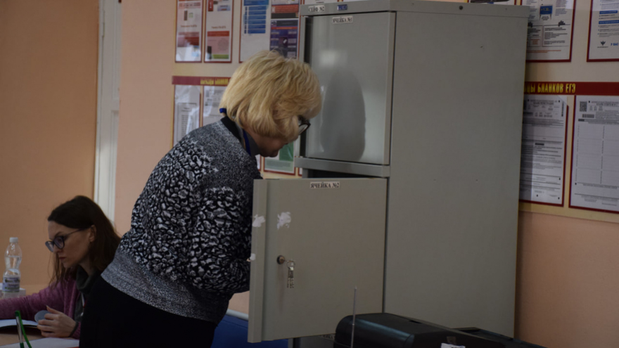 Выборы. В Саратовской области избирателям дарили брелоки и шоколадки