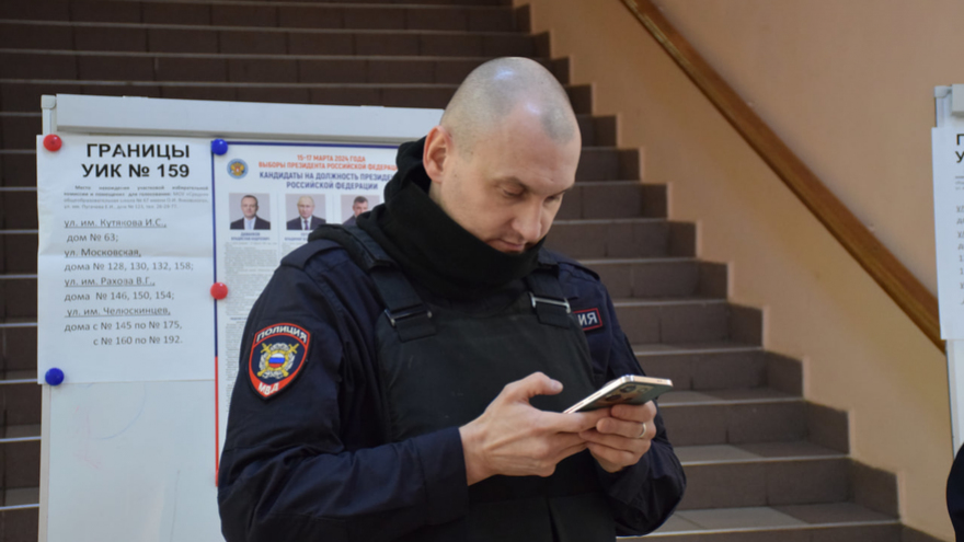 Выборы. В Саратовской области избирателям дарили брелоки и шоколадки