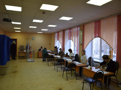 Выборы. В Саратовской области избирателям дарили брелоки и шоколадки