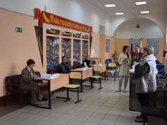 Выборы. В Саратовской области избирателям дарили брелоки и шоколадки