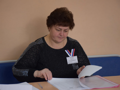 Выборы. В Саратовской области избирателям дарили брелоки и шоколадки