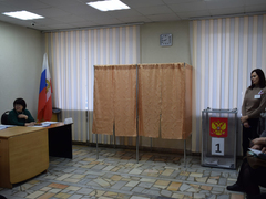 Выборы. В Саратовской области избирателям дарили брелоки и шоколадки