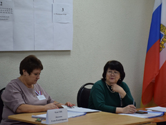 Выборы. В Саратовской области избирателям дарили брелоки и шоколадки