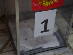 Выборы. В Саратовской области избирателям дарили брелоки и шоколадки