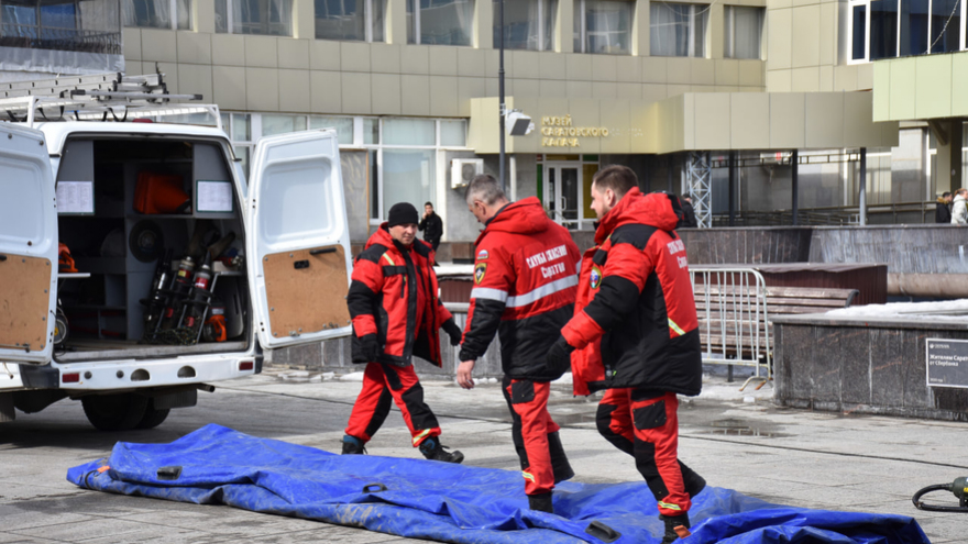 Тысячи людей пришли на крымский митинг в центре Саратова