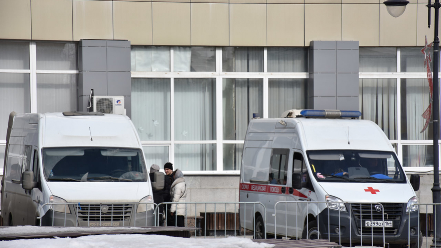 Тысячи людей пришли на крымский митинг в центре Саратова