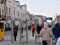 Тысячи людей пришли на крымский митинг в центре Саратова