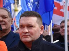 Тысячи людей пришли на крымский митинг в центре Саратова