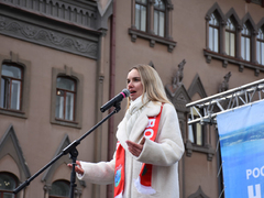 Тысячи людей пришли на крымский митинг в центре Саратова